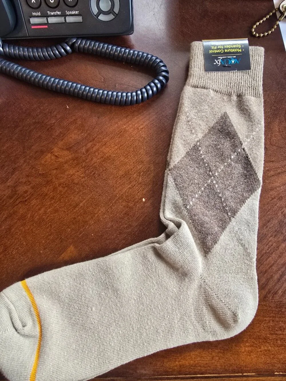 Signature Gold by GoldToe Men's Argyle Socks - Tan - Moisture Control - NWT